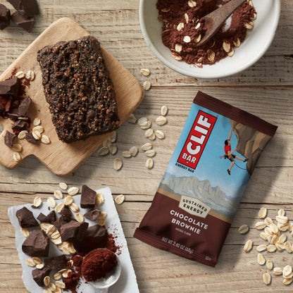 CLIF BAR - Chocolate Brownie Flavor - Made with Organic Oats - Energy Bars - Non-GMO - Plant Based Protein Bars (12 Pack)